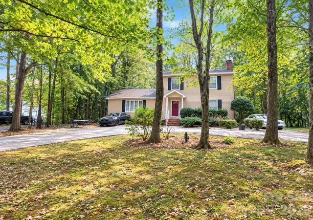 Single family home for sale at 7332 Cedarbrook Dr, Charlotte, NC 28215 | MLS# 4430455