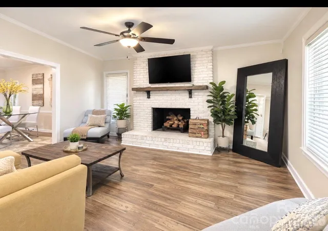 Photo 3 of Single family home for sale at 7332 Cedarbrook Dr, Charlotte, NC 28215 | MLS# 4430455 | Listing updated on 2026-10-09