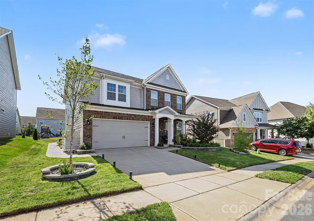 Photo 2 of Single family home for sale at 8815 Mangfall Ln, Fort Mill, SC 29707 | MLS# 4430461 | Listing updated on 2026-10-15