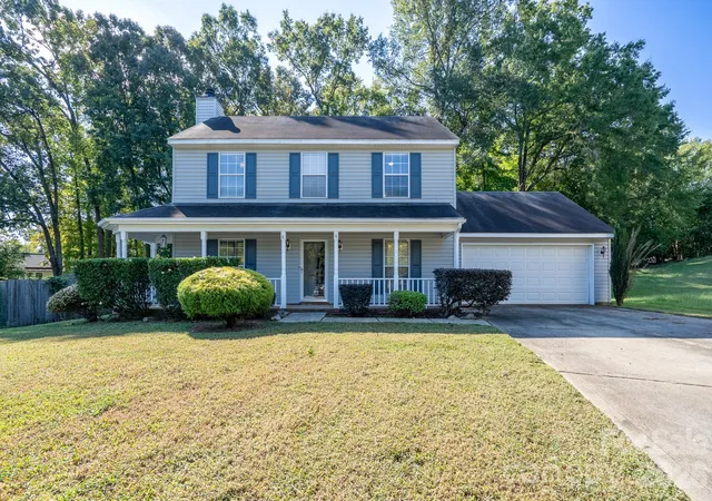 Photo 1 of Single family home for sale at 14200 Lavender Tr Ct, Charlotte, NC 28273 | MLS# 4430462 | Listing updated on 2026-10-08