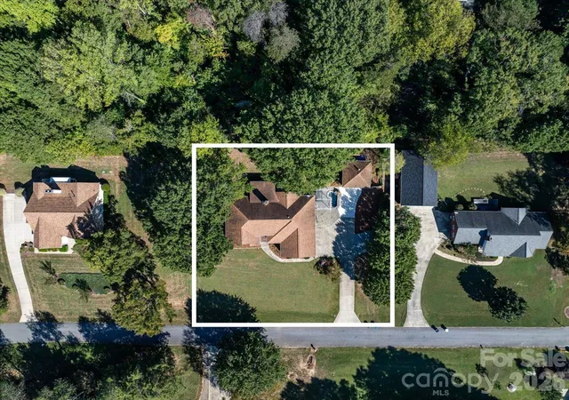 Photo 3 of Single family home for sale at 8636 Sherrills Crk Dr, Terrell, NC 28682 | MLS# 4430465 | Listing updated on 2026-10-03