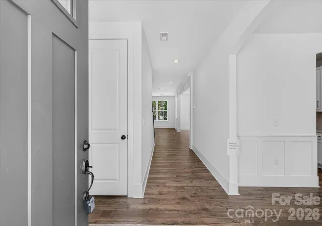 Photo 3 of Single family home for sale at 4927 Potter Rd, Matthews, NC 28104 | MLS# 4430466 | Listing updated on 2026-10-04
