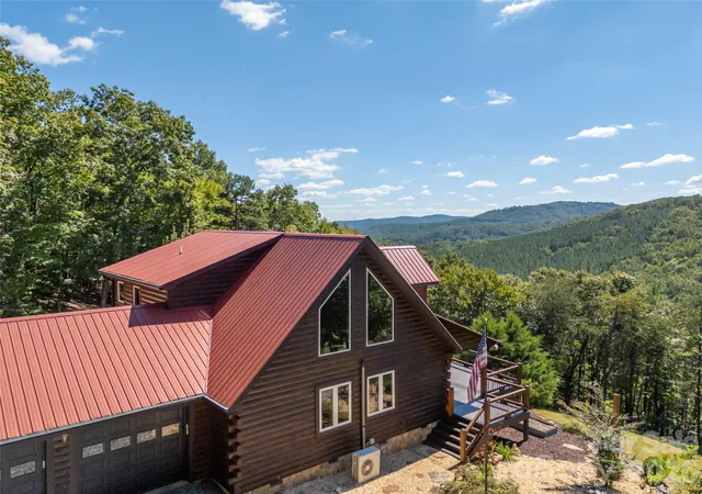 Photo 4 of Single family home for sale at 642 Mountain Lookout Dr, Bostic, NC 28018 | MLS# 4430470 | Listing updated on 2026-10-04