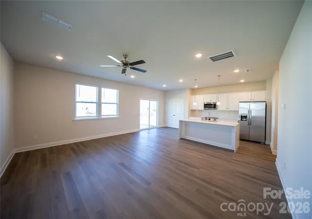 Photo 4 of Single family home for sale at 539 Larragan Dr, Denver, NC 28037 | MLS# 4430471 | Listing updated on 2026-10-03