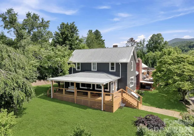 Photo 3 of Single family home for sale at 2252 Riceville Rd #1, Asheville, NC 28805 | MLS# 4430483 | Listing updated on 2026-10-04