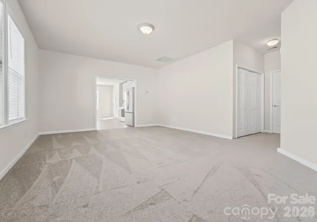 Photo 3 of Single family home for sale at 15 Chowan Dr, Fletcher, NC 28732 | MLS# 4430498 | Listing updated on 2026-10-08