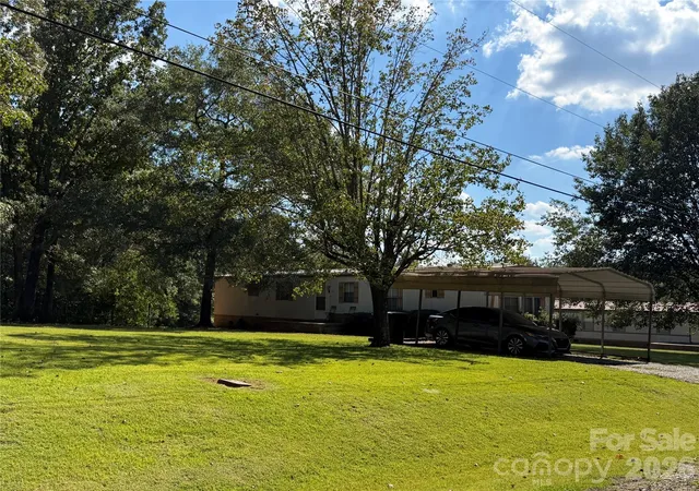 Photo 3 of Multi family home for sale at 125 Tanya Ln, Shelby, NC 28152 | MLS# 4430501 | Listing updated on 2026-10-02