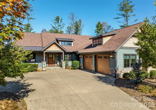Photo 1 of Single family home for sale at 50 Hallett Ct, Asheville, NC 28803 | MLS# 4430504 | Listing updated on 2026-10-09
