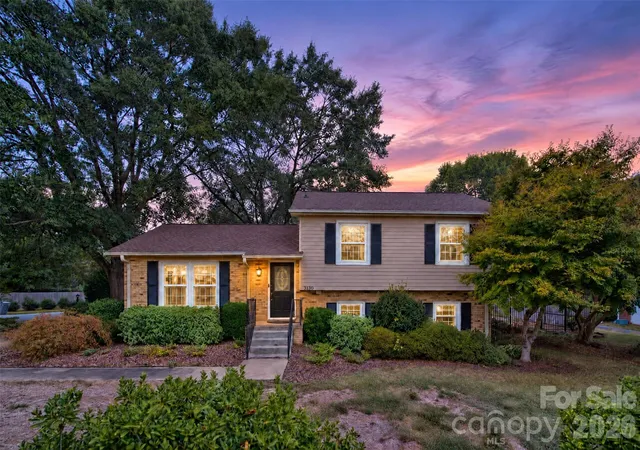 Single family home for sale at 3130 Rea Rd, Charlotte, NC 28226 | MLS# 4430511