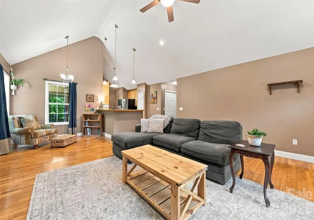 Photo 2 of Single family home for sale at 8 Maltese Ln, Weaverville, NC 28787 | MLS# 4430513 | Listing updated on 2026-10-06