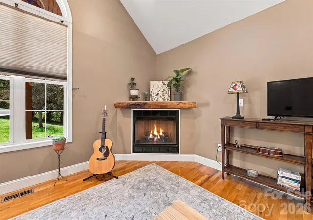 Photo 3 of Single family home for sale at 8 Maltese Ln, Weaverville, NC 28787 | MLS# 4430513 | Listing updated on 2026-10-06
