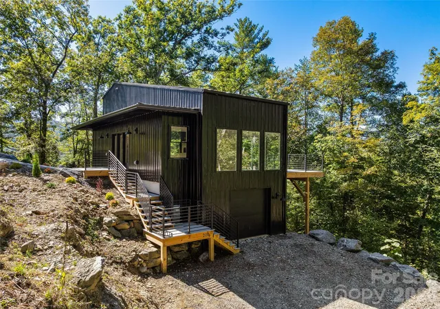 Photo 1 of Single family home for sale at 210 Overlook Ln, Marshall, NC 28753 | MLS# 4430526 | Listing updated on 2026-10-03