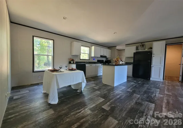Photo 2 of Single family home for sale at 222 Gravel Hl Ct, Taylorsville, NC 28681 | MLS# 4430534 | Listing updated on 2026-10-26