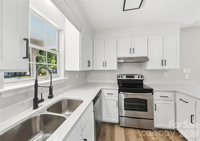 Photo 4 of Single family home for sale at 8105 Lighthouse Way #10, Indian Trail, NC 28079 | MLS# 4430537 | Listing updated on 2026-10-07