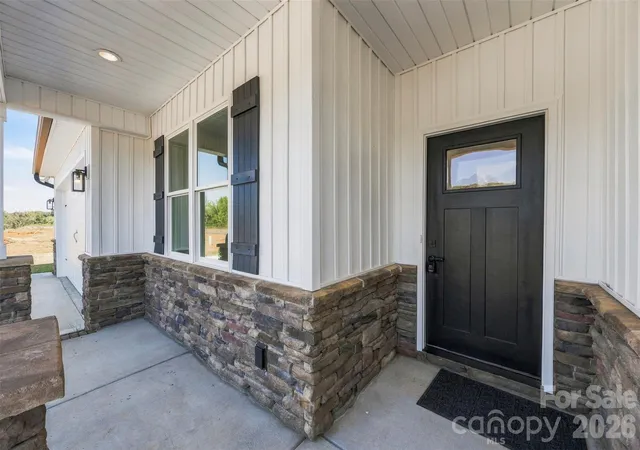 Photo 3 of Single family home for sale at 142 Brat Way, Salisbury, NC 28147 | MLS# 4430538 | Listing updated on 2026-10-06