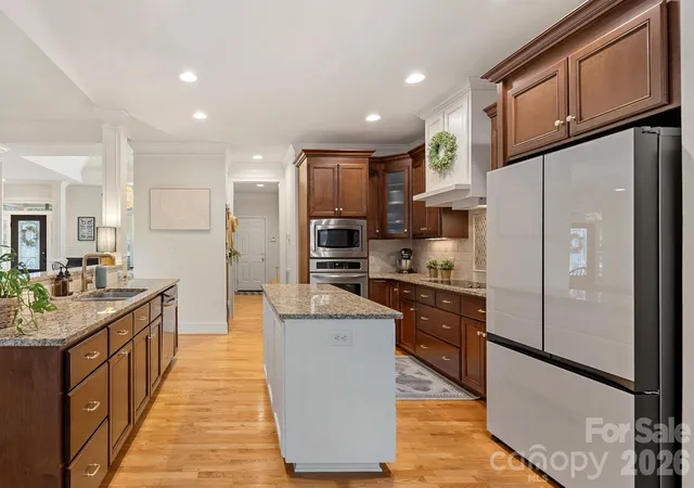 Photo 4 of Single family home for sale at 2504 Stoneview Ct, Denver, NC 28037 | MLS# 4430541 | Listing updated on 2026-10-04