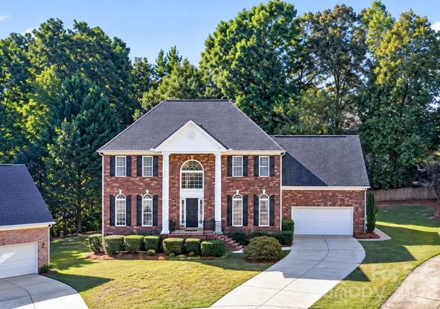 Photo 1 of Single family home for sale at 2502 Sandy Ridge Ln, Matthews, NC 28105 | MLS# 4430552 | Listing updated on 2026-10-03
