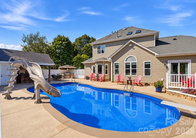 Photo 1 of Single family home for sale at 120 Harris Farm Rd, Mooresville, NC 28115 | MLS# 4430555 | Listing updated on 2026-10-20