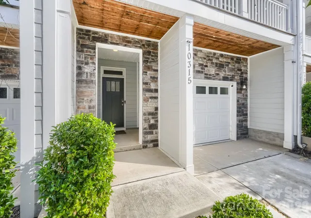 Photo 1 of Townhouse for sale at 10315 Glenmere Crk Cir, Charlotte, NC 28262 | MLS# 4430557 | Listing updated on 2026-10-15