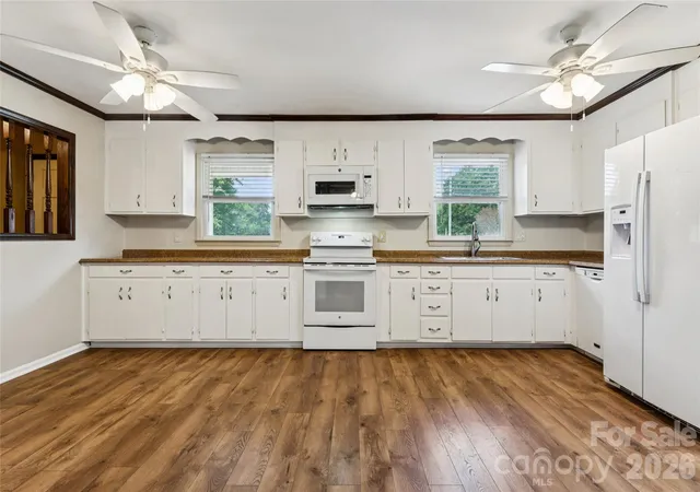 Photo 3 of Single family home for sale at 5560 Roberta Rd, Harrisburg, NC 28075 | MLS# 4430560 | Listing updated on 2026-10-06