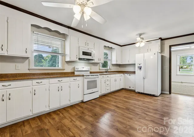 Photo 4 of Single family home for sale at 5560 Roberta Rd, Harrisburg, NC 28075 | MLS# 4430560 | Listing updated on 2026-10-06