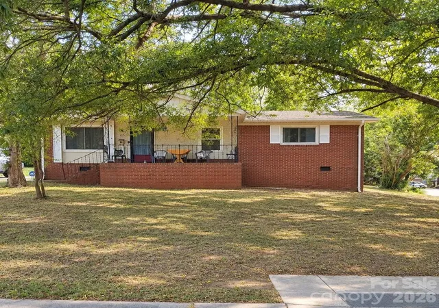 Photo 1 of Single family home for sale at 3135 Marney Ave, Charlotte, NC 28205 | MLS# 4430582 | Listing updated on 2026-10-10