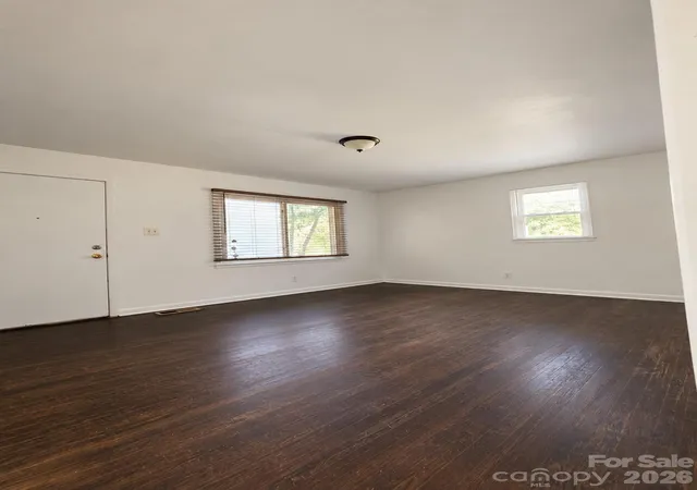 Photo 3 of Single family home for sale at 3135 Marney Ave, Charlotte, NC 28205 | MLS# 4430582 | Listing updated on 2026-10-10