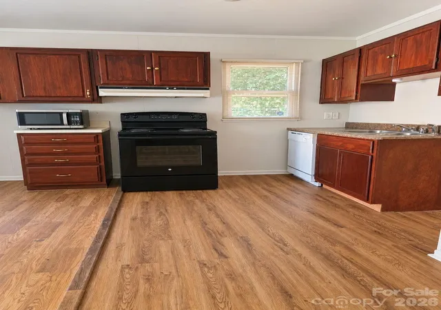 Photo 4 of Single family home for sale at 3135 Marney Ave, Charlotte, NC 28205 | MLS# 4430582 | Listing updated on 2026-10-10