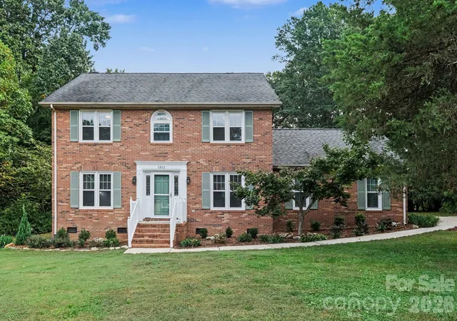 Photo 2 of Single family home for sale at 1312 Bennington Dr Nw, Concord, NC 28027 | MLS# 4430583 | Listing updated on 2026-10-07
