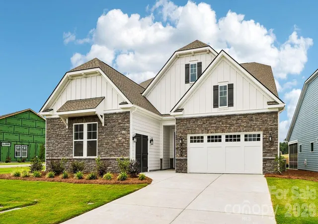 Photo 1 of Single family home for sale at 303 Marina Bay Trl, Locust, NC 28097 | MLS# 4430586 | Listing updated on 2026-10-09