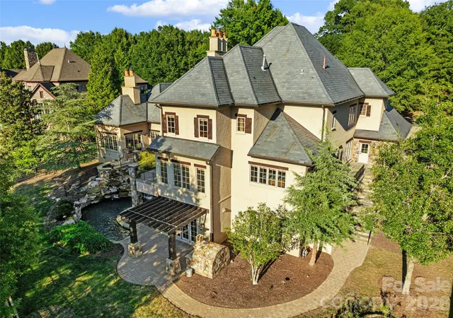 Photo 1 of Mansion for sale at 408 Oakmont Ln, Waxhaw, NC 28173 | MLS# 4430595 | Listing updated on 2026-10-03