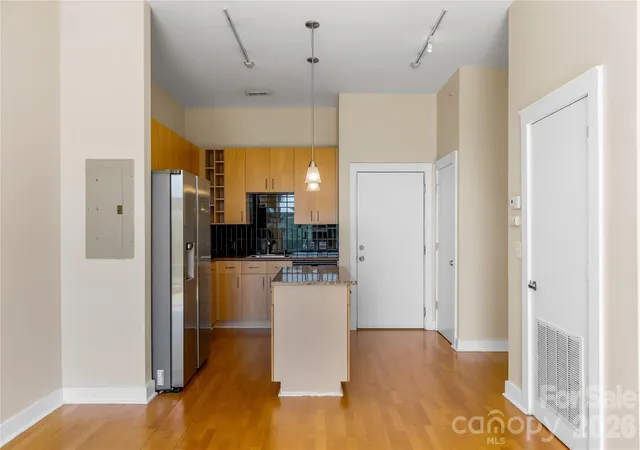 Photo 3 of Condo for sale at 708 N Davidson St, Charlotte, NC 28202 | MLS# 4430598 | Listing updated on 2026-10-03