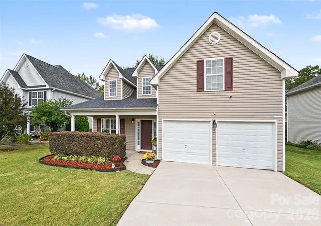 Photo 3 of Single family home for sale at 647 Winding Branch Rd, Rock Hill, SC 29732 | MLS# 4430600 | Listing updated on 2026-10-08