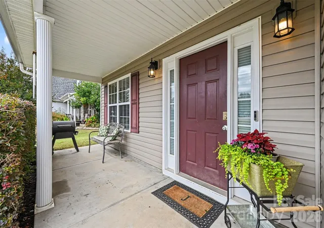 Photo 3 of Single family home for sale at 647 Winding Branch Rd, Rock Hill, SC 29732 | MLS# 4430600 | Listing updated on 2026-10-09
