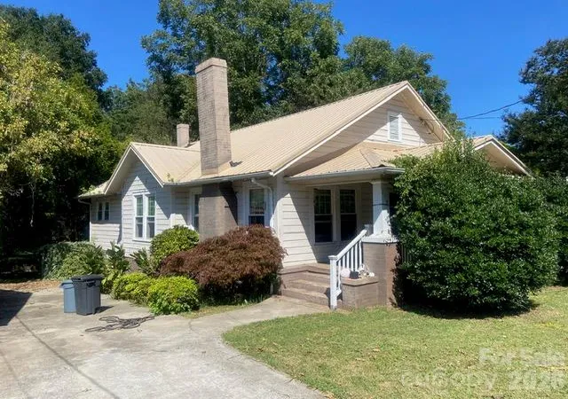 Single family home for sale at 115 Bethel St, Morganton, NC 28655 | MLS# 4430603