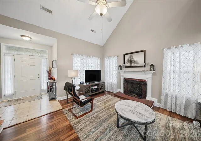 Photo 4 of Single family home for sale at 3310 Brickwood Cir, Midland, NC 28107 | MLS# 4430626 | Listing updated on 2026-10-14