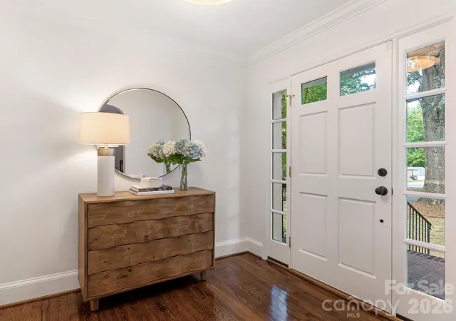Photo 2 of Single family home for sale at 4218 Chelmsford Rd, Charlotte, NC 28211 | MLS# 4430636 | Listing updated on 2026-10-05