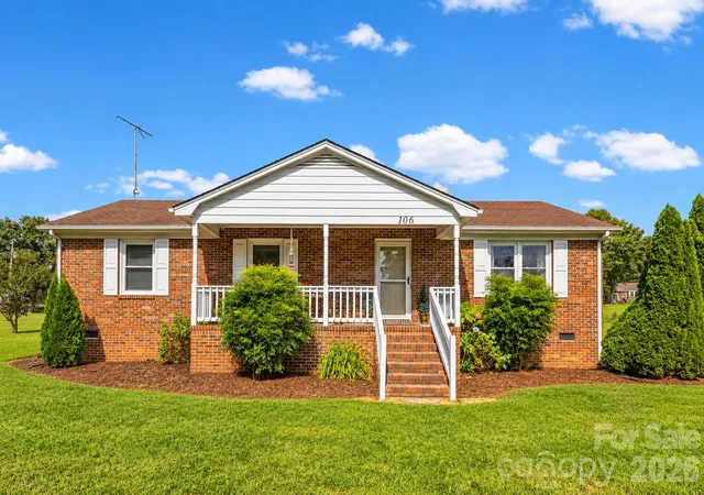 Photo 1 of Single family home for sale at 106 Misty Ln, Kings Mountain, NC 28086 | MLS# 4430641 | Listing updated on 2026-10-08