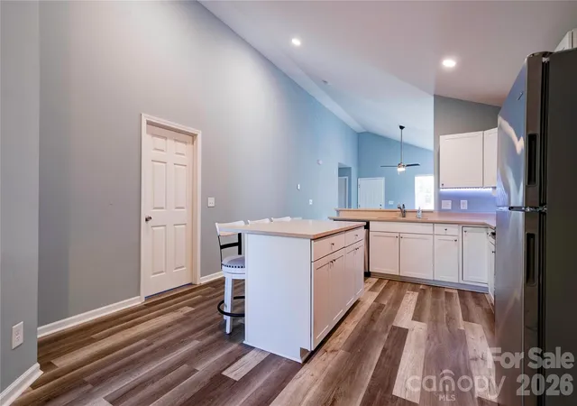Photo 4 of Single family home for sale at 1414 Southridge St, Shelby, NC 28152 | MLS# 4430658 | Listing updated on 2026-10-05