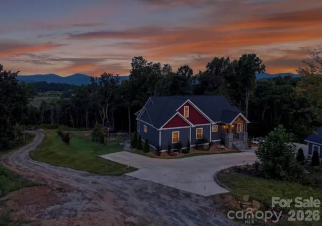 Photo 2 of Single family home for sale at 72 & 00 Jacks Paw Ln, Hendersonville, NC 28792 | MLS# 4430669 | Listing updated on 2026-10-03