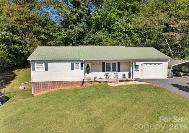 Photo 3 of Single family home for sale at 1504 Highway 268, Lenoir, NC 28645 | MLS# 4430670 | Listing updated on 2026-10-05