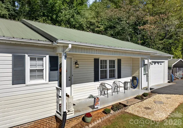 Photo 3 of Single family home for sale at 1504 Highway 268, Lenoir, NC 28645 | MLS# 4430670 | Listing updated on 2026-10-05