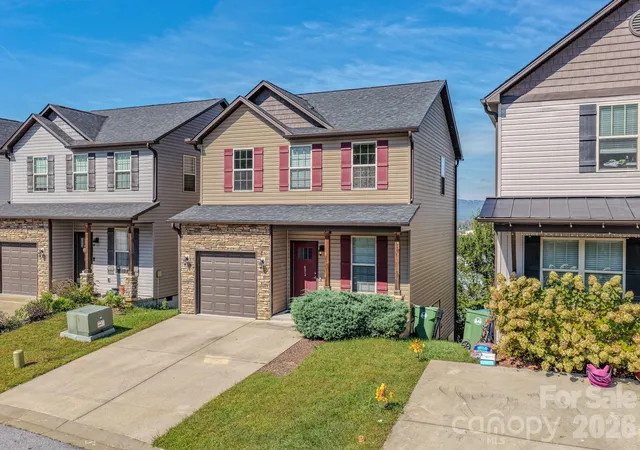 Photo 3 of Single family home for sale at 623 Cardwell Ln, Fletcher, NC 28732 | MLS# 4430671 | Listing updated on 2026-10-04
