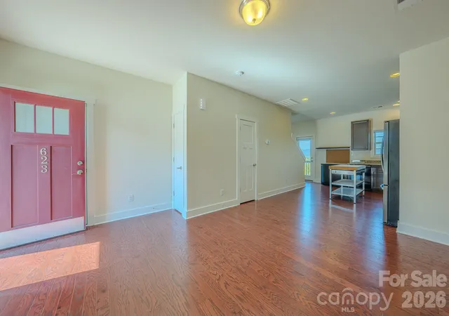 Photo 4 of Single family home for sale at 623 Cardwell Ln, Fletcher, NC 28732 | MLS# 4430671 | Listing updated on 2026-10-04