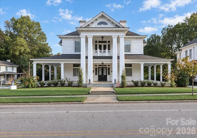 Photo 1 of Single family home for sale at 403 W Front St, Statesville, NC 28677 | MLS# 4430672 | Listing updated on 2026-10-19