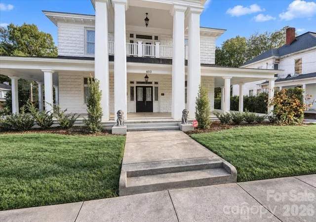 Photo 3 of Single family home for sale at 403 W Front St, Statesville, NC 28677 | MLS# 4430672 | Listing updated on 2026-10-19