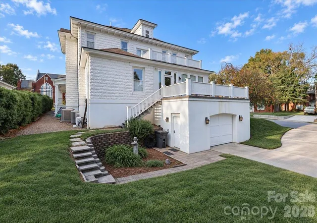 Photo 3 of Single family home for sale at 403 W Front St, Statesville, NC 28677 | MLS# 4430672 | Listing updated on 2026-10-19
