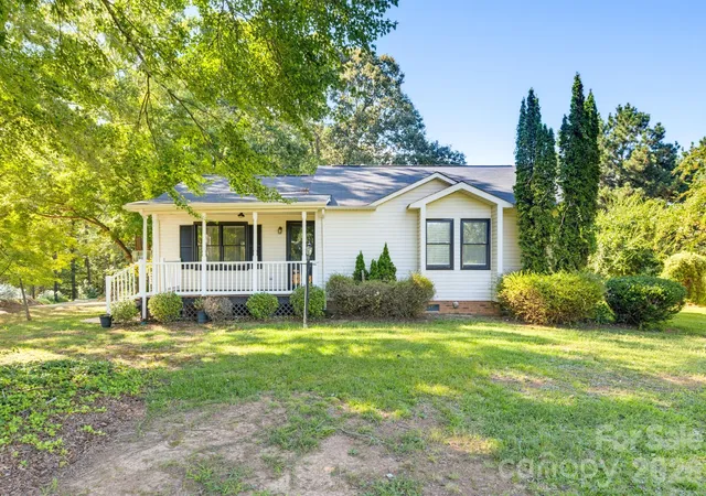 Photo 3 of Single family home for sale at 28159 Poplins Grv Church Rd, Albemarle, NC 28001 | MLS# 4430676 | Listing updated on 2026-10-06