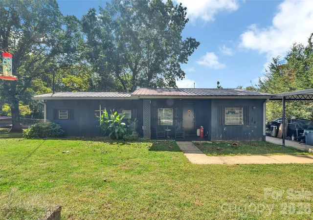 Photo 1 of Single family home for sale at 144 Skyline Dr, Canton, NC 28716 | MLS# 4430689 | Listing updated on 2026-10-07