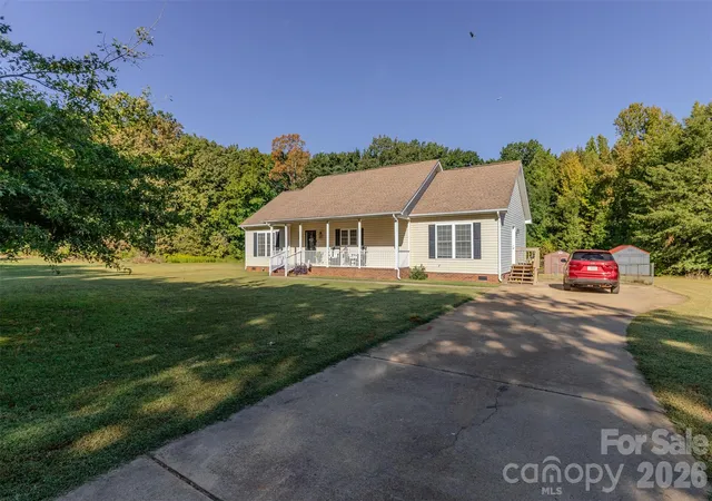 Photo 3 of Single family home for sale at 210 Paw Jims Rd, Kings Mountain, NC 28086 | MLS# 4430698 | Listing updated on 2026-10-03